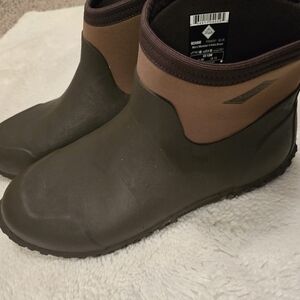 Muck II Ankle Boots By Muck